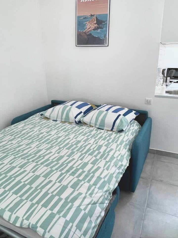 2 Personnes Plein Centre Rue Pietonne Appartement Ajaccio (Corsica)