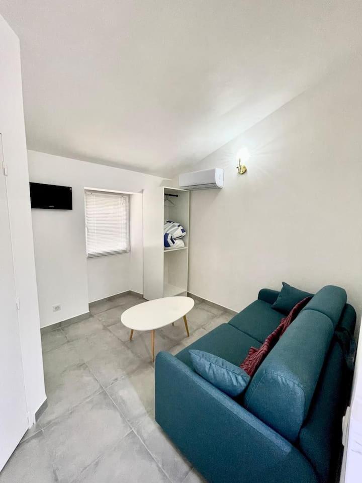 2 Personnes Plein Centre Rue Pietonne *